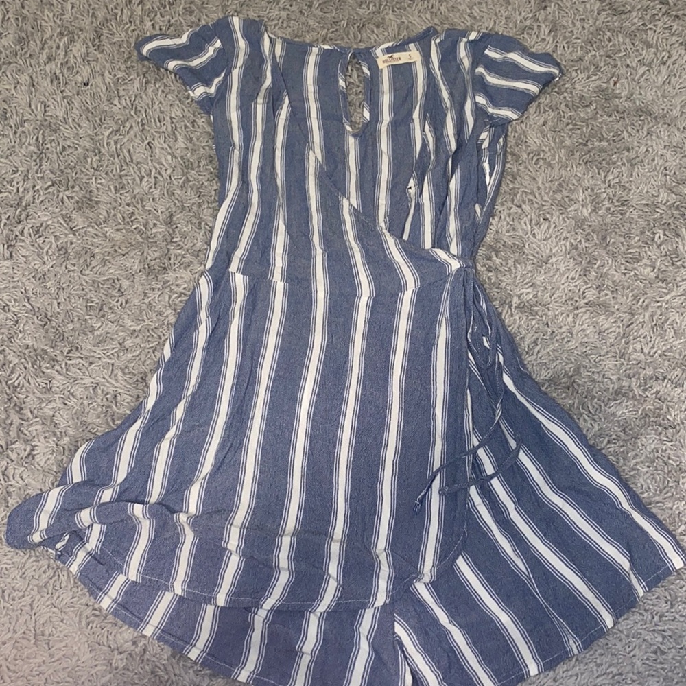 Hollister tie front romper